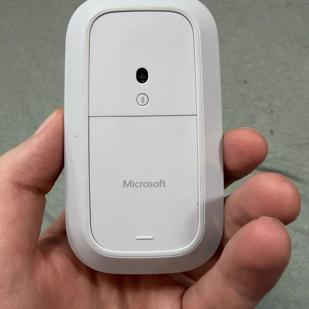 Microsoft Surface Wireless Computer Mouse - Platinum - Bluetooth Tested